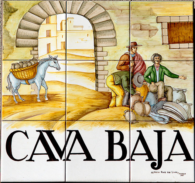 Going tapas in Madrid - Cava Baja Street - by Pedro Reina_Spanish in Tour - A la salida del curso de español